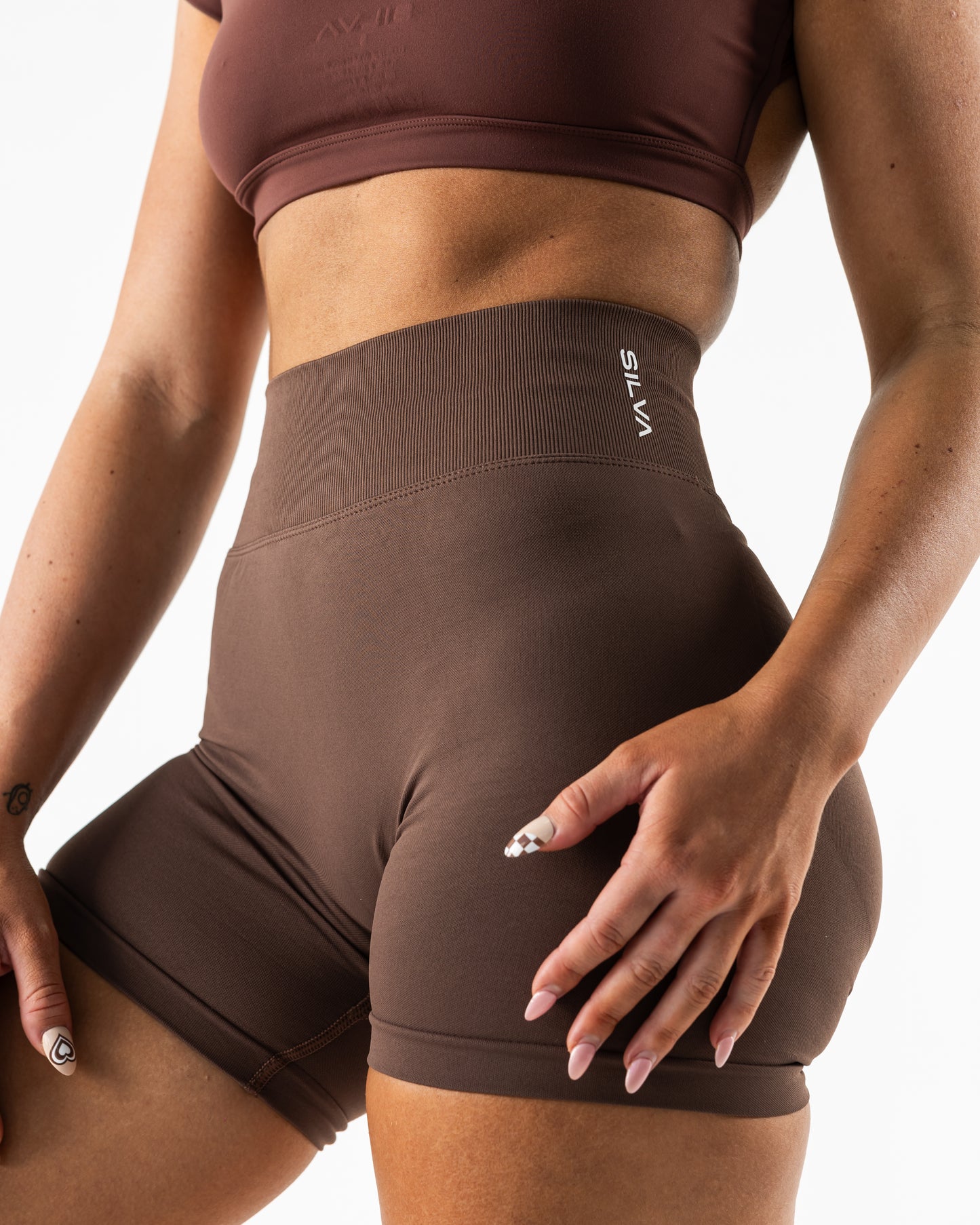 Elite Scrunch Shorts - Mocha