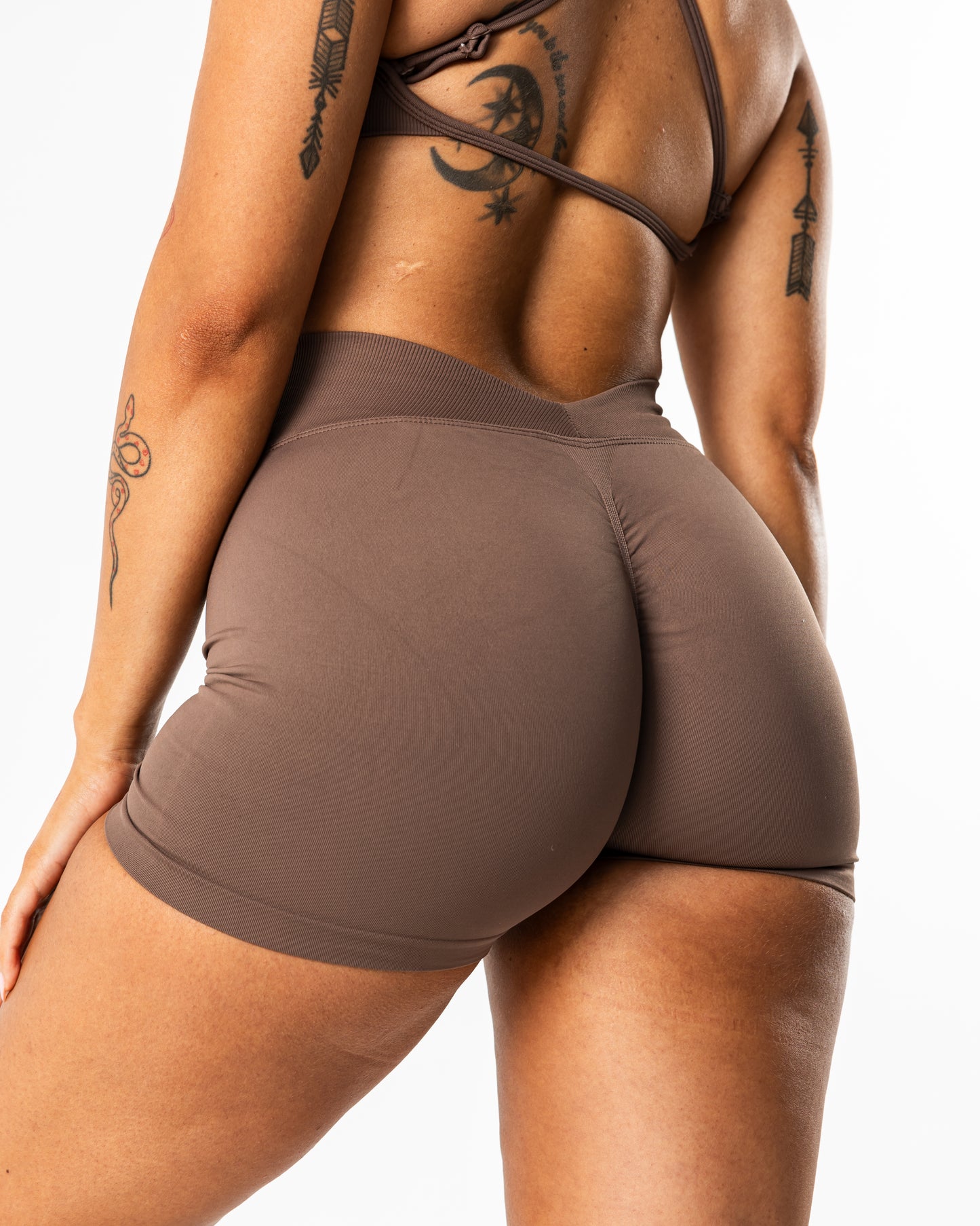 V-Shorts - Mocha